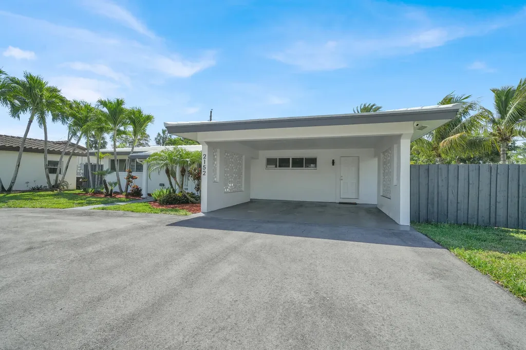 2152 NE 61st Court Fort Lauderdale FL 33308