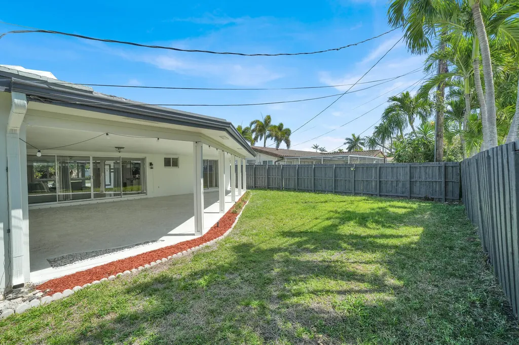 2152 NE 61st Court Fort Lauderdale FL 33308