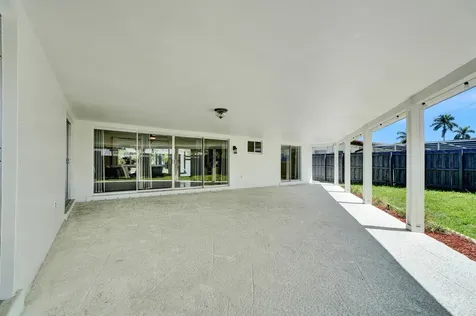 2152 NE 61st Court Fort Lauderdale FL 33308