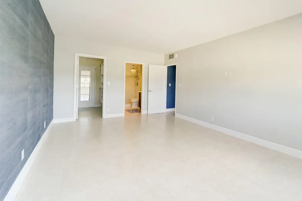2500 E Las Olas Boulevard Fort Lauderdale FL 33301