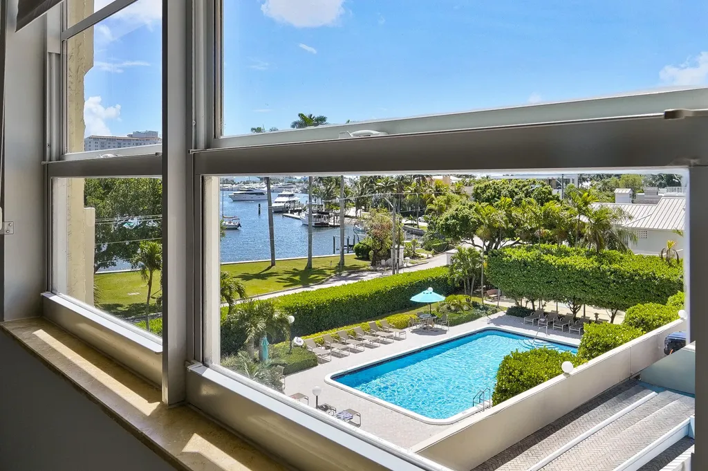 2500 E Las Olas Boulevard Fort Lauderdale FL 33301