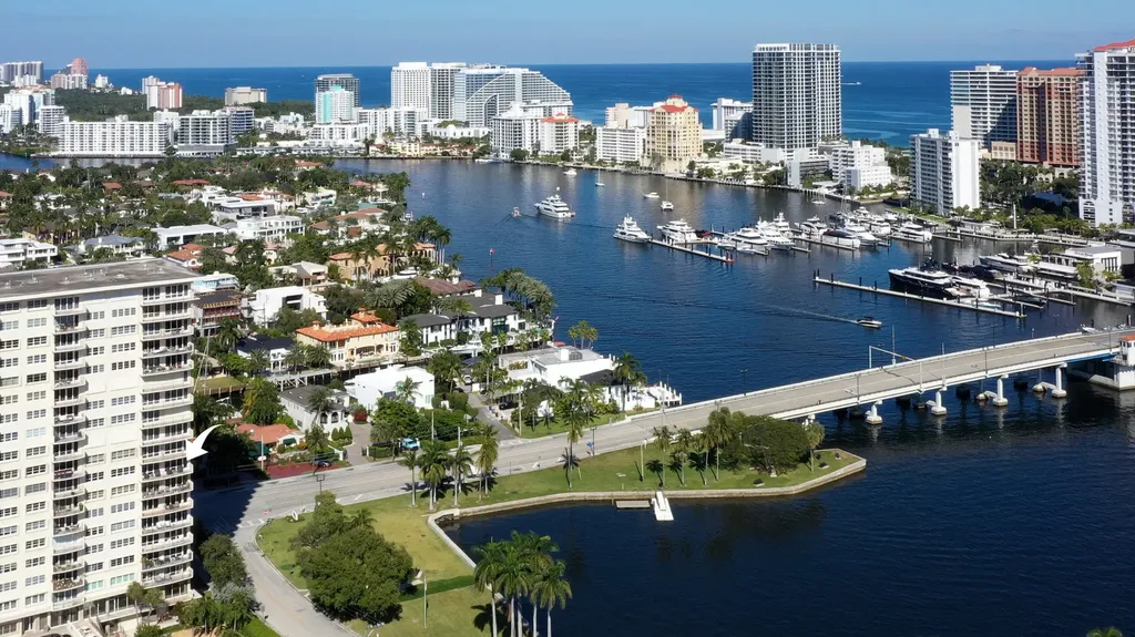 2500 E Las Olas Boulevard Fort Lauderdale FL 33301