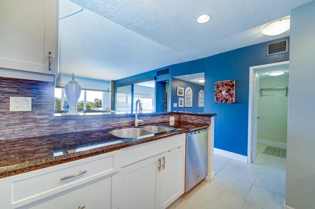2500 E Las Olas Boulevard Fort Lauderdale FL 33301