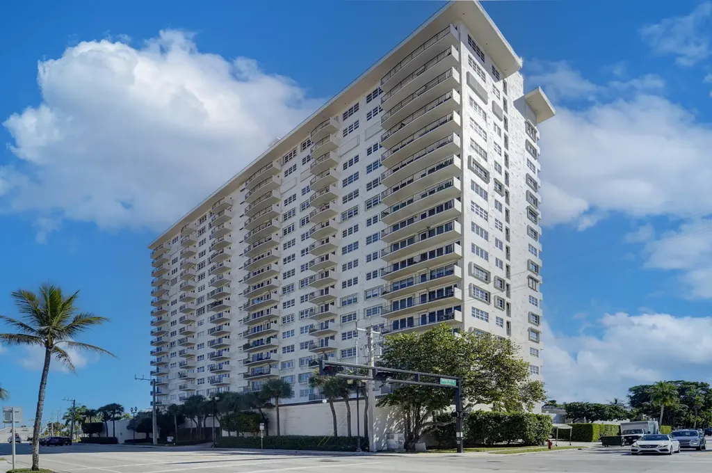 2500 E Las Olas Boulevard Fort Lauderdale FL 33301