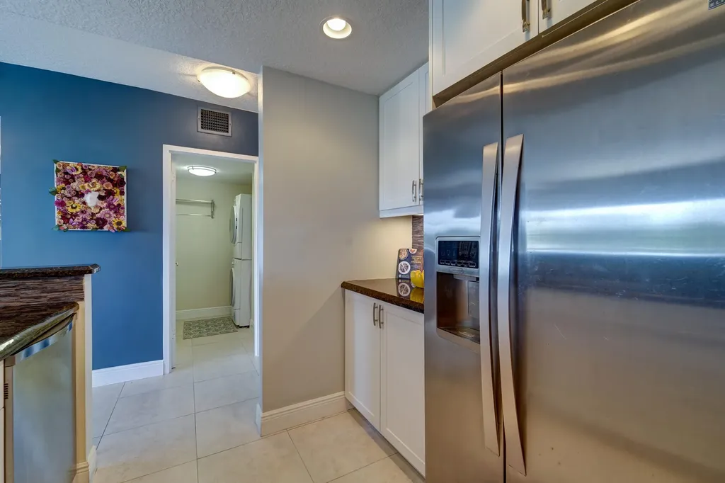 2500 E Las Olas Boulevard Fort Lauderdale FL 33301