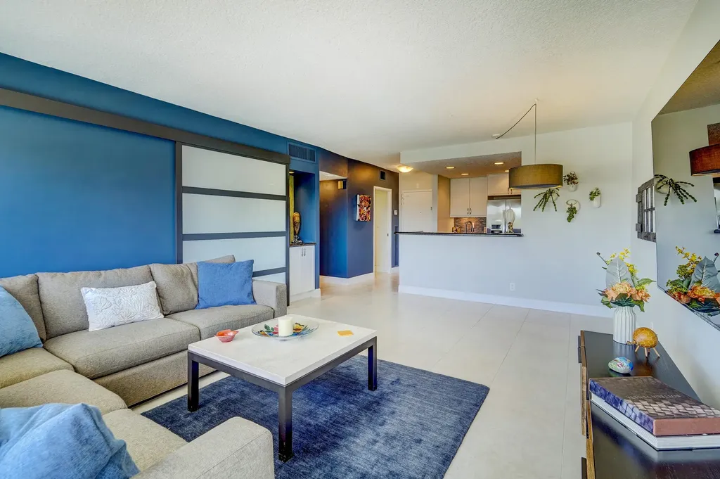 2500 E Las Olas Boulevard Fort Lauderdale FL 33301