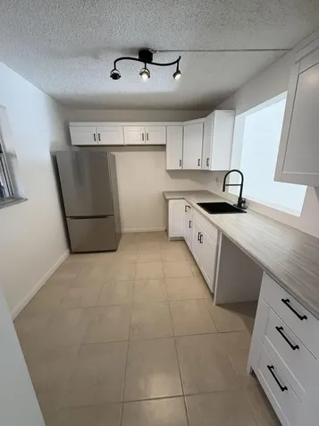 2850 Somerset Drive Lauderdale Lakes FL 33311