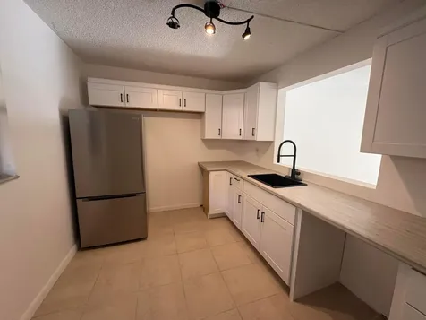 2850 Somerset Drive Lauderdale Lakes FL 33311