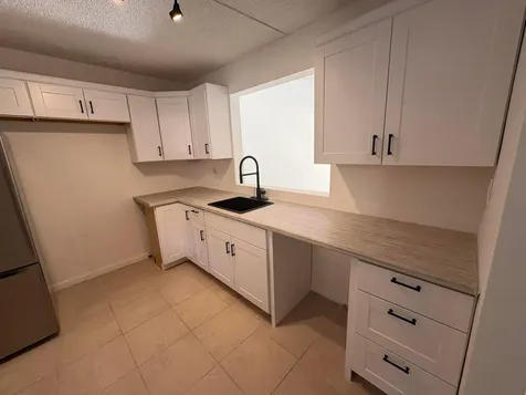 2850 Somerset Drive Lauderdale Lakes FL 33311
