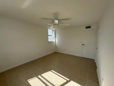 2850 Somerset Drive Lauderdale Lakes FL 33311