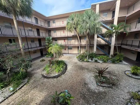 2850 Somerset Drive Lauderdale Lakes FL 33311