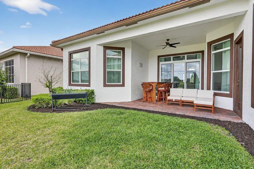 21852 SW Tivolo Way Port St Lucie FL 34986