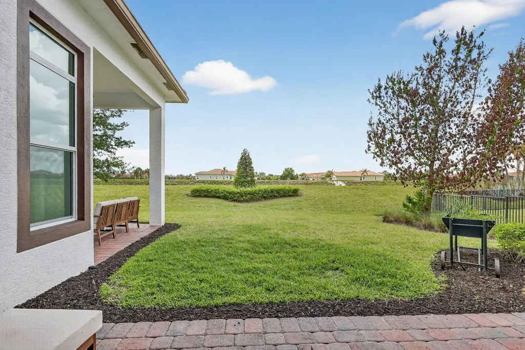 21852 SW Tivolo Way Port St Lucie FL 34986