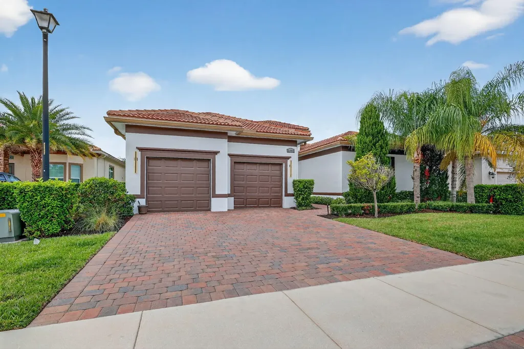 21852 SW Tivolo Way Port St Lucie FL 34986