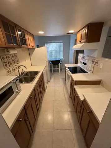 3341 NW 47th Terrace Lauderdale Lakes FL 33319