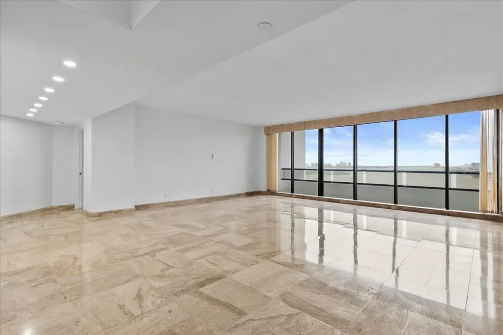 100 Lakeshore Drive North Palm Beach FL 33408