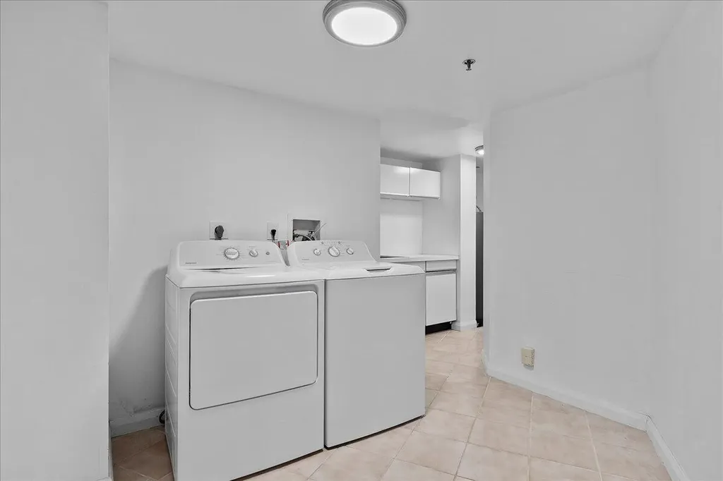 100 Lakeshore Drive North Palm Beach FL 33408