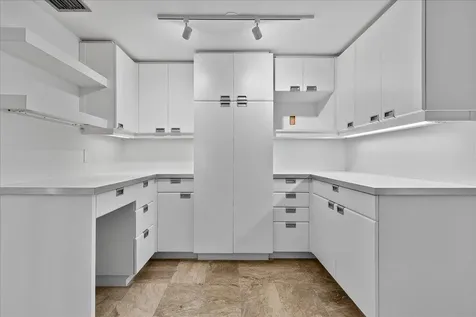 100 Lakeshore Drive North Palm Beach FL 33408