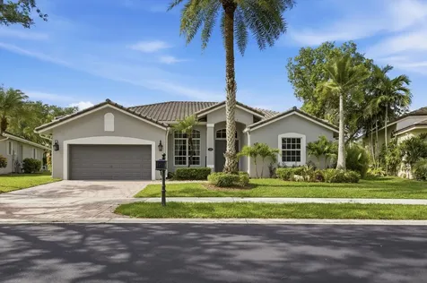 1290 Ginger Circle Weston FL 33326