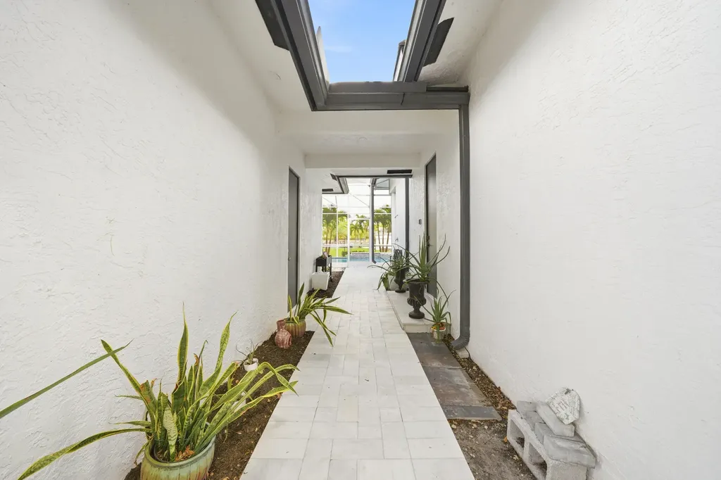 13091 SW 16th Court Davie FL 33325