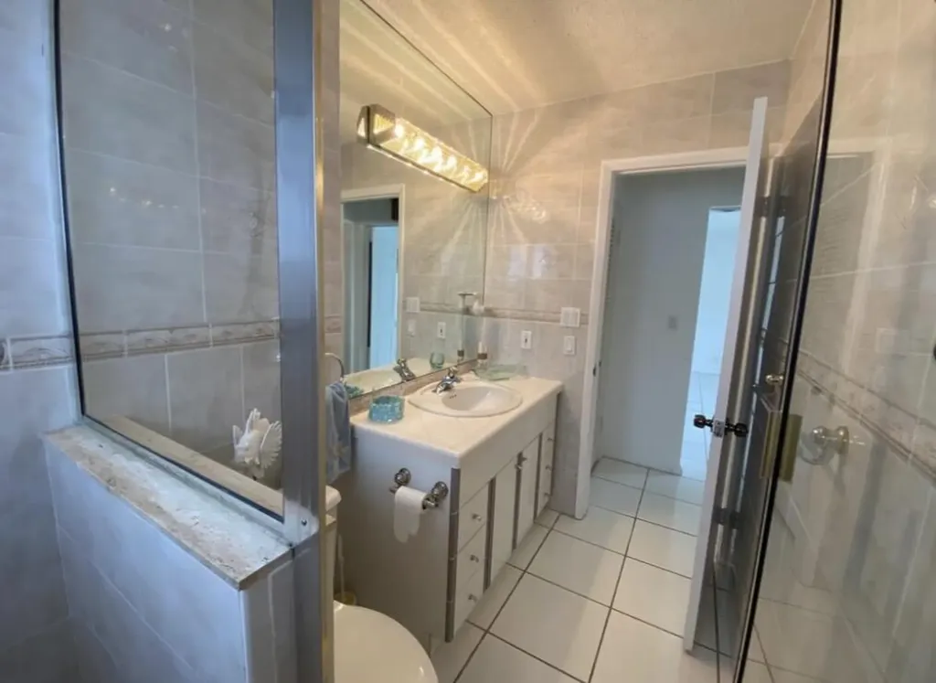 1230 SE 14th Drive Deerfield Beach FL 33441