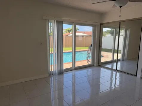 1230 SE 14th Drive Deerfield Beach FL 33441