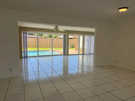 1230 SE 14th Drive Deerfield Beach FL 33441