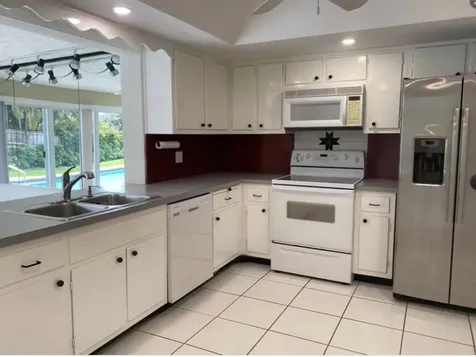 1230 SE 14th Drive Deerfield Beach FL 33441