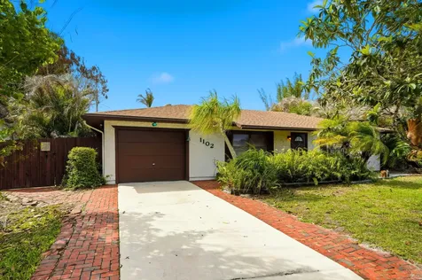 1102 SW Del Rio Boulevard Port St Lucie FL 34953