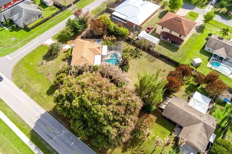 1102 SW Del Rio Boulevard Port St Lucie FL 34953