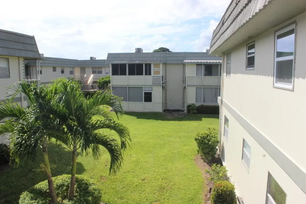 228 E Monaco Way Delray Beach FL 33446