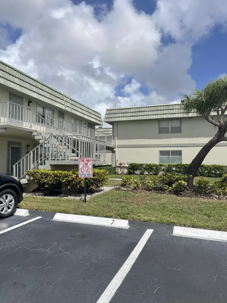228 E Monaco Way Delray Beach FL 33446