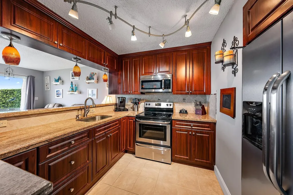 52 Yacht Club Drive North Palm Beach FL 33408