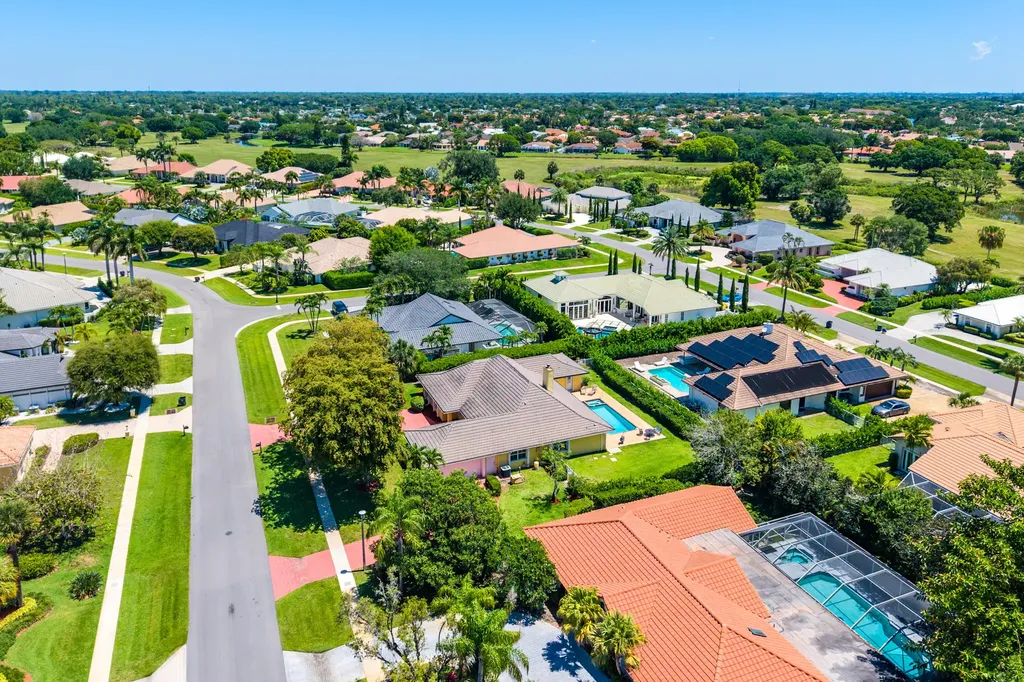 2099 Greenview Cove Drive Wellington FL 33414