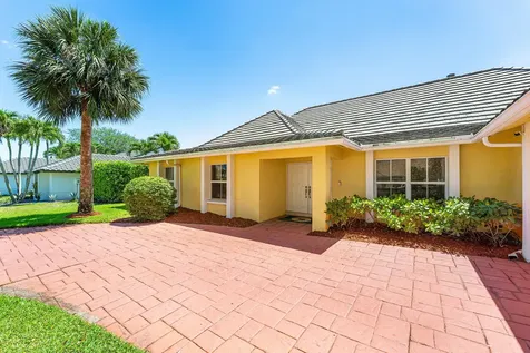 2099 Greenview Cove Drive Wellington FL 33414