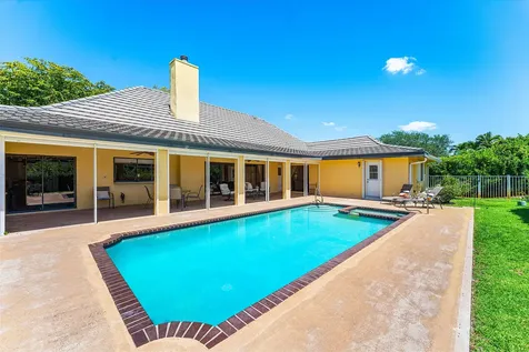 2099 Greenview Cove Drive Wellington FL 33414