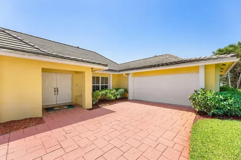 2099 Greenview Cove Drive Wellington FL 33414