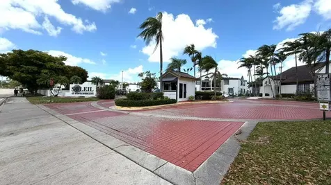 9711 Fontainebleau Boulevard Miami FL 33172