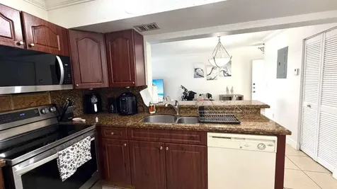 9711 Fontainebleau Boulevard Miami FL 33172
