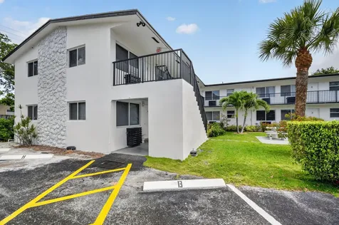 525 S Broadway Street Lantana FL 33462