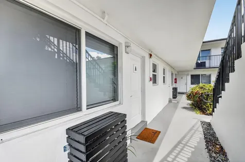 525 S Broadway Street Lantana FL 33462