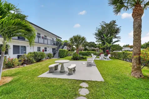 525 S Broadway Street Lantana FL 33462