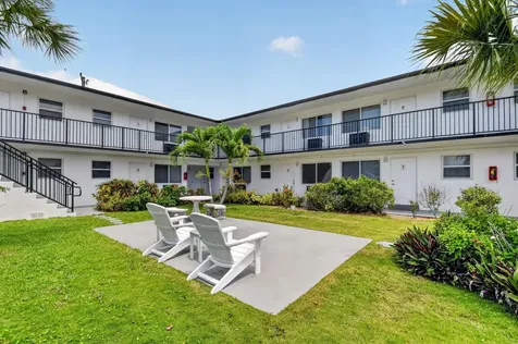525 S Broadway Street Lantana FL 33462