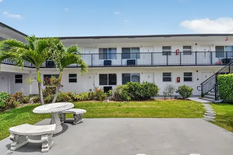 525 S Broadway Street Lantana FL 33462
