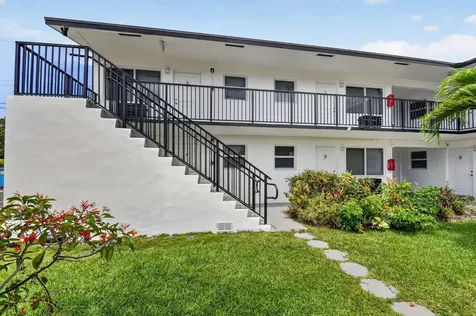 525 S Broadway Street Lantana FL 33462