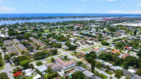 525 S Broadway Street Lantana FL 33462