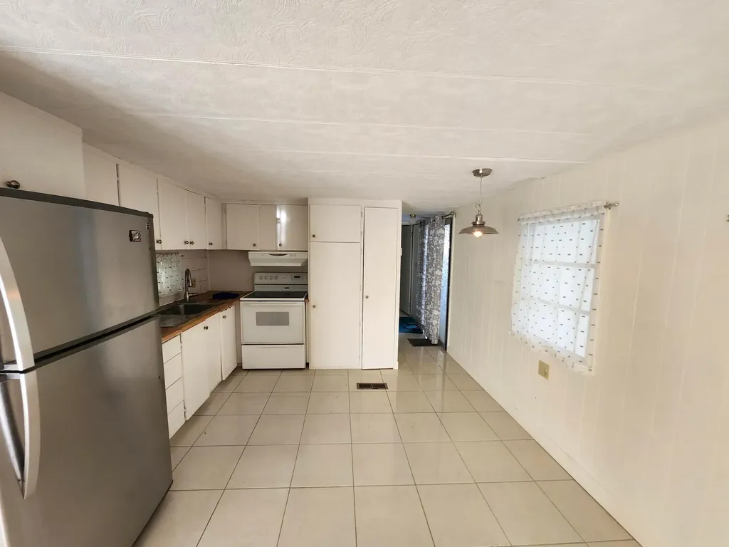 2011 SW 84th Avenue Davie FL 33324