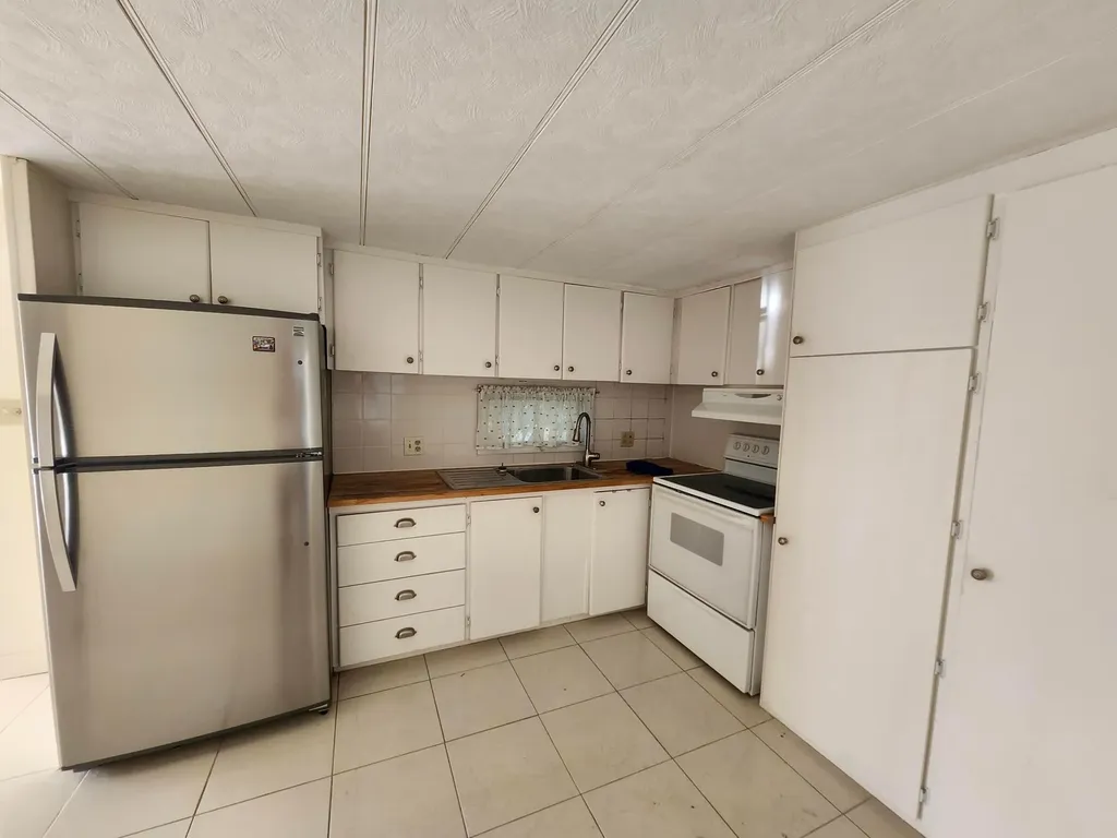 2011 SW 84th Avenue Davie FL 33324
