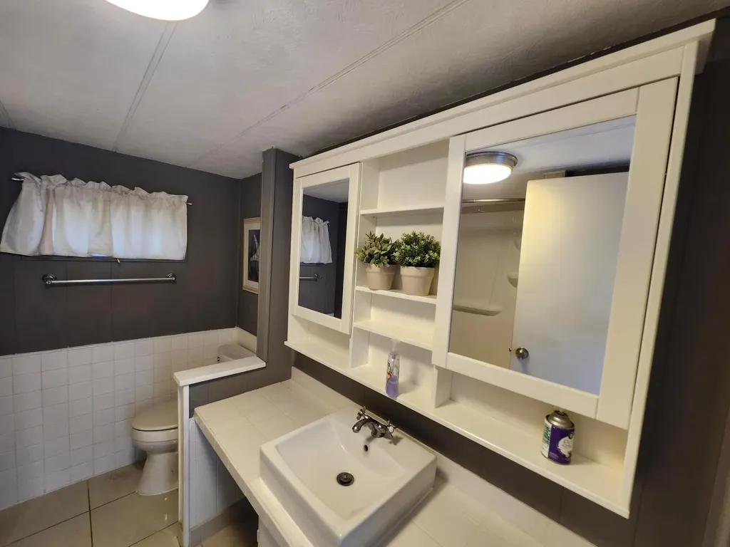 2011 SW 84th Avenue Davie FL 33324