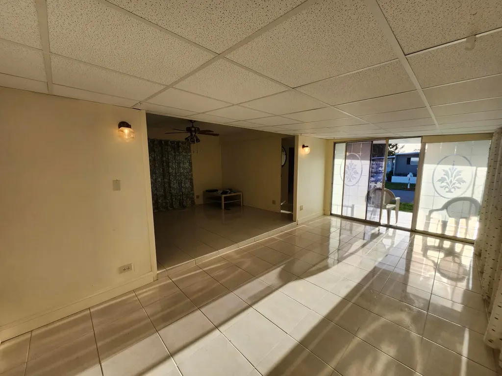 2011 SW 84th Avenue Davie FL 33324